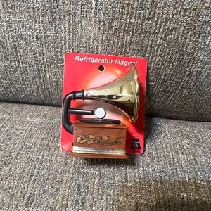 Acme Home Phonograph Vintage Radio Record Player Magnet